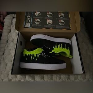 HEELYS | Size 1 | Kids | Youth | Skate Shoes | Neon Green | Black | Never Worn